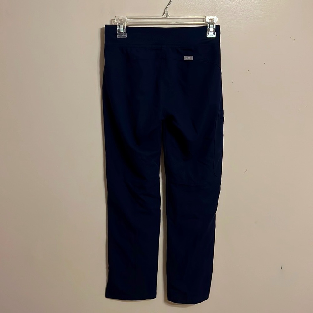 Figs Navy Scrub Set - Picture 9 of 13